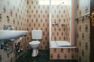 Badezimmer mit funktionalem Grundriss