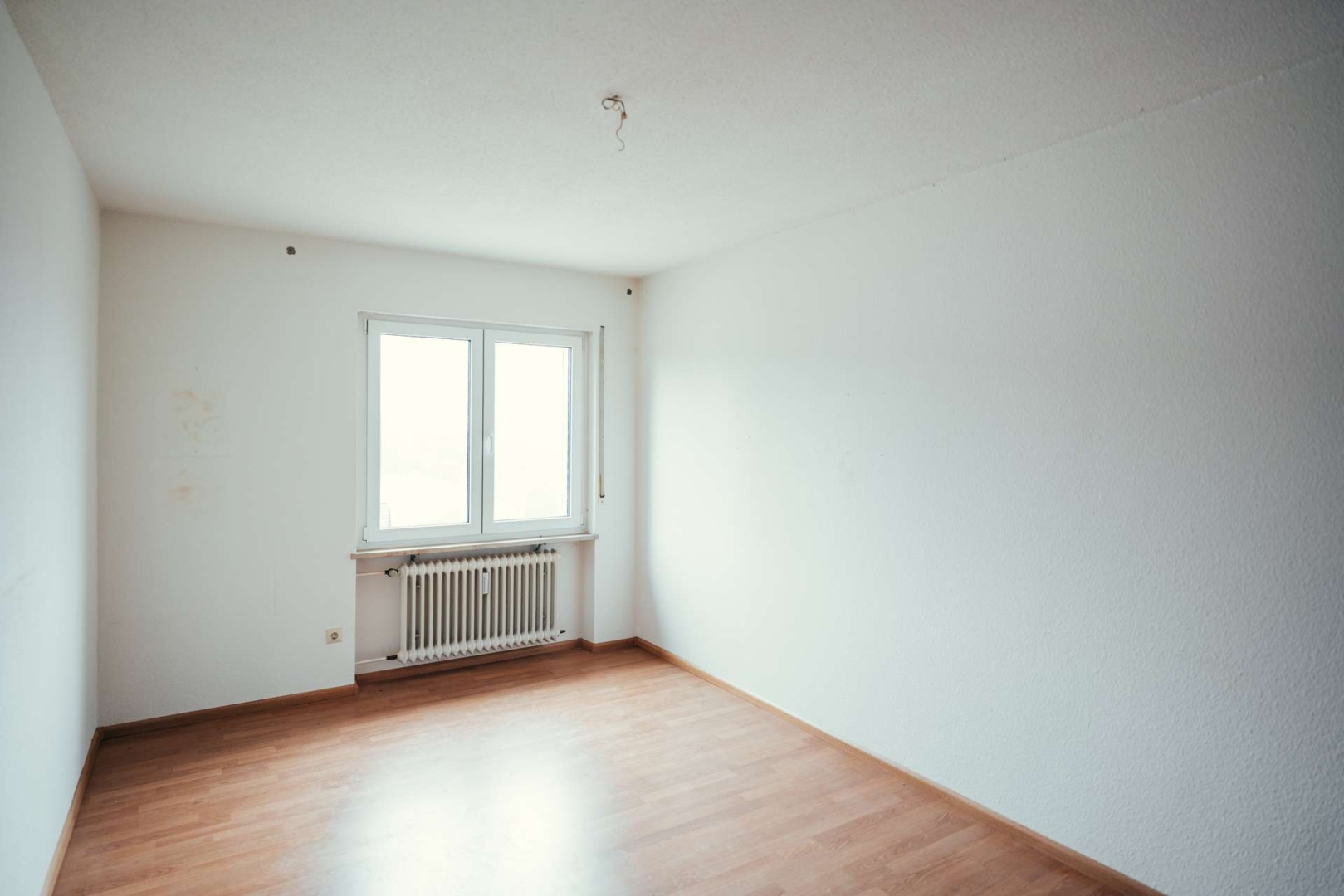 Helles Schlafzimmer mit klassischem Grundriss